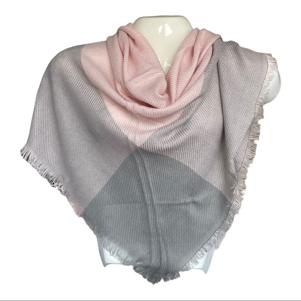 MULTI SEASON OVERSIZED PLAID BLANKET SCARF‎